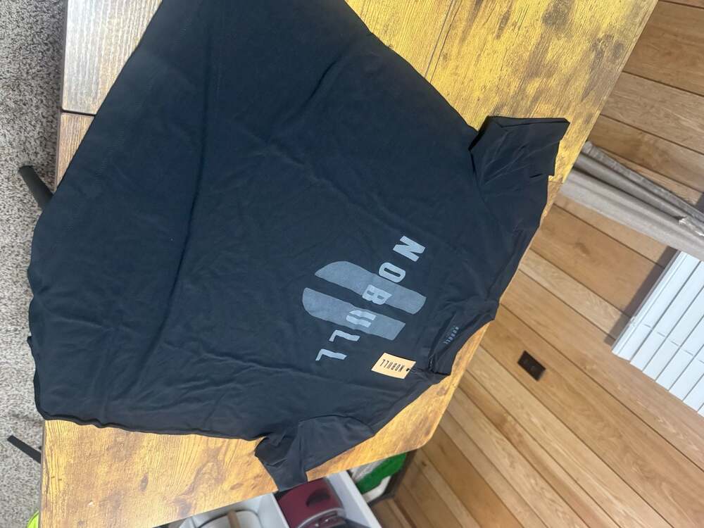 NOBULL Men's Tonal Logo Black T-Shirt